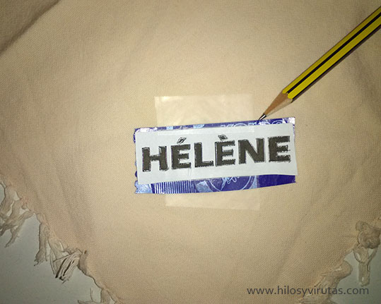 papel de calco bordar nombres