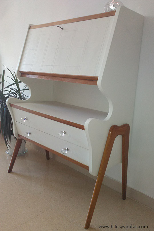 secreter mid century