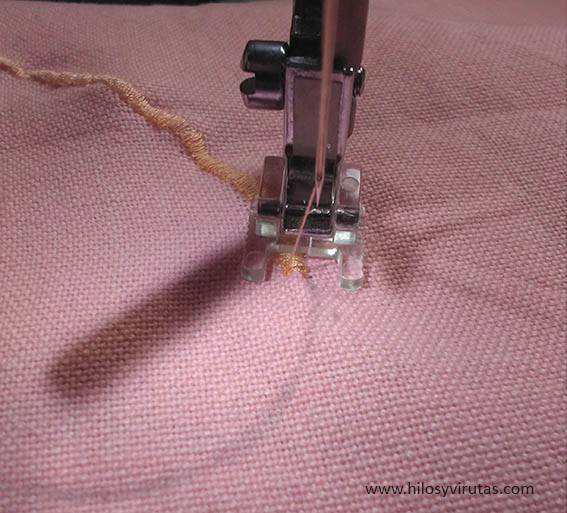 bordar contorno corazon