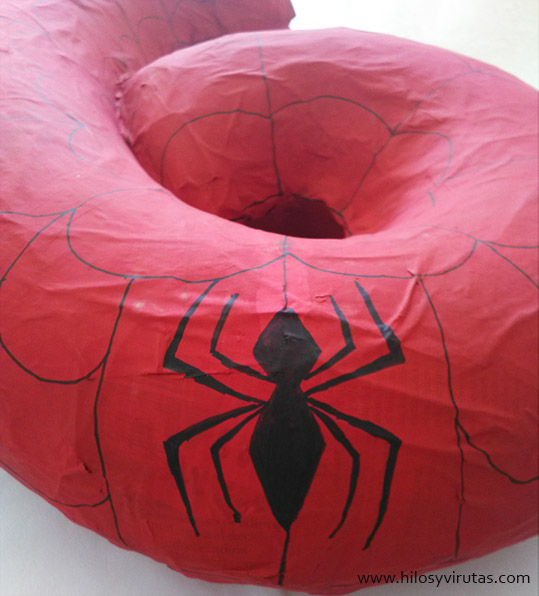 araña piñata spiderman
