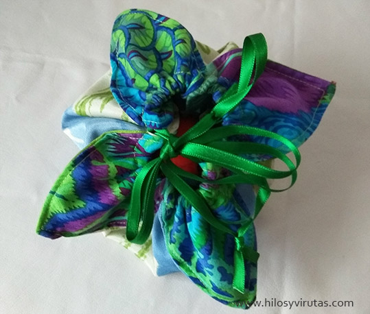 favour bag bolsita cesta regalos con petalos tela